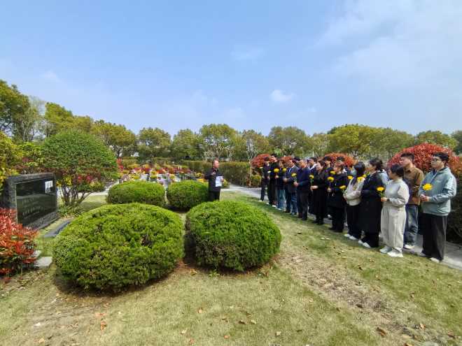 ������ѧԺʦ��Ϊ��ҫ�ڵȻ�����ǰ����ɨĹ